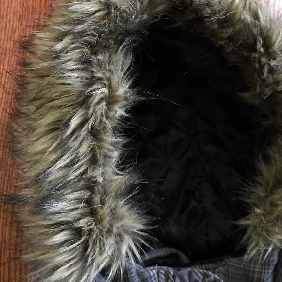 Plaid Aeropostale quilted vest - Picture 4 of 6